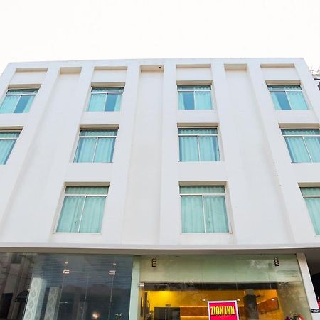 Hotel Zion Inn Varanasi Bagian luar foto