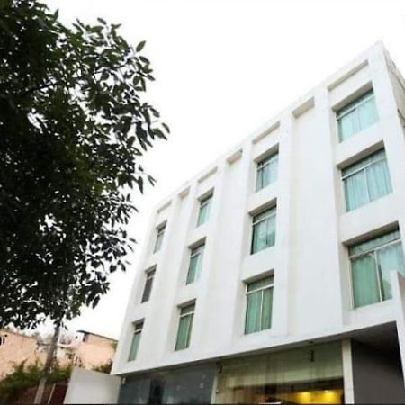 Hotel Zion Inn Varanasi Bagian luar foto