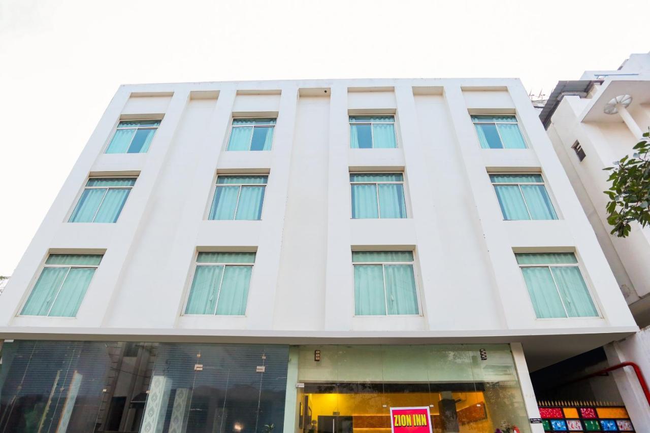 Hotel Zion Inn Varanasi Bagian luar foto