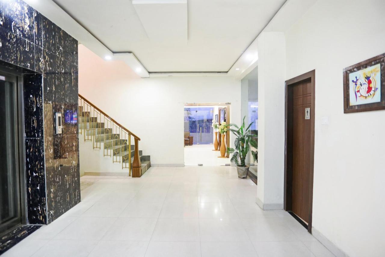 Hotel Zion Inn Varanasi Bagian luar foto