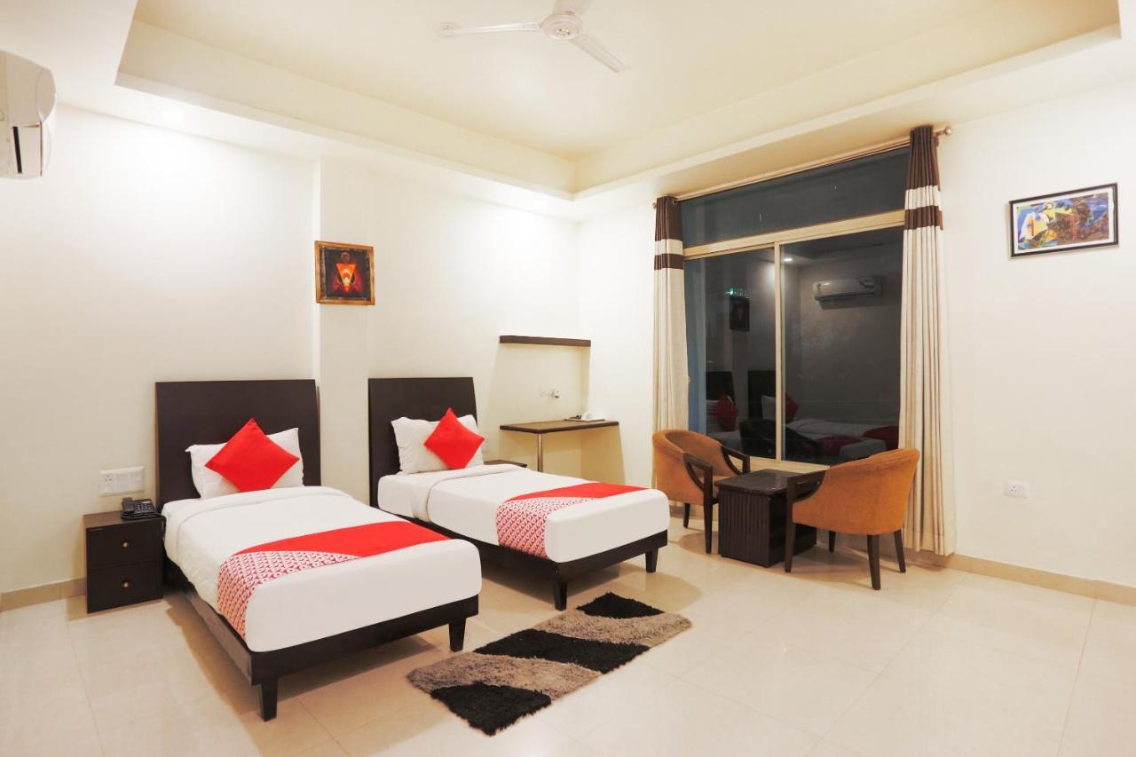 Hotel Zion Inn Varanasi Bagian luar foto