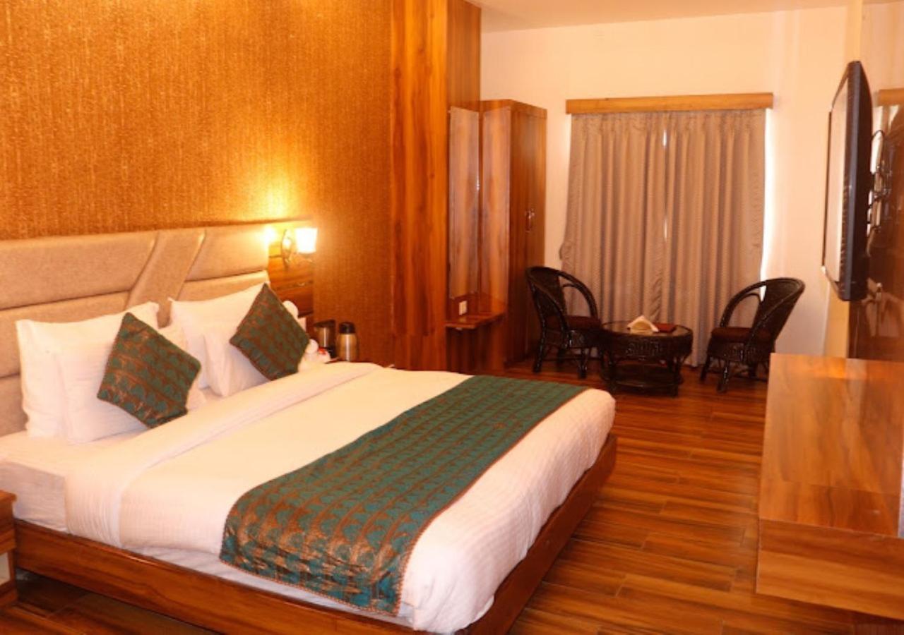 Hotel Zion Inn Varanasi Bagian luar foto