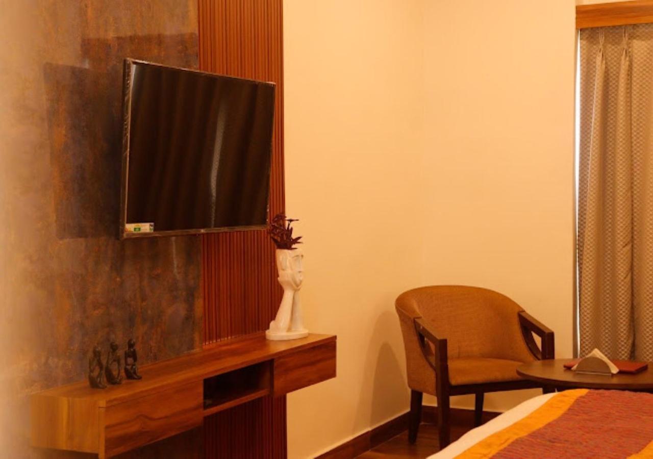 Hotel Zion Inn Varanasi Bagian luar foto