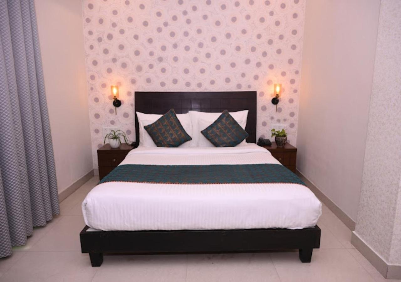 Hotel Zion Inn Varanasi Bagian luar foto