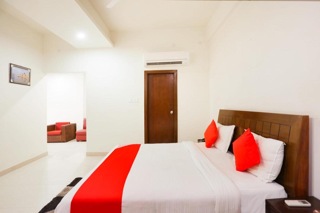 Hotel Zion Inn Varanasi Bagian luar foto