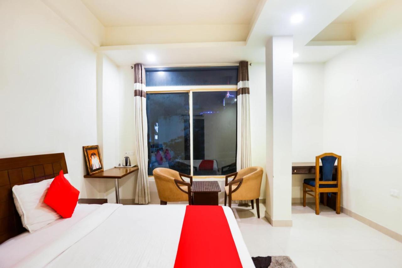 Hotel Zion Inn Varanasi Bagian luar foto