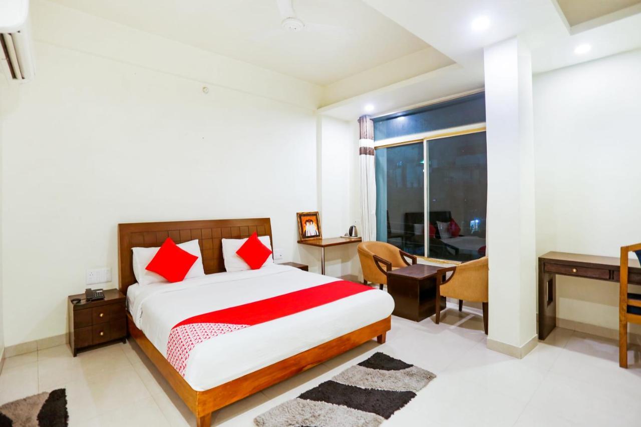 Hotel Zion Inn Varanasi Bagian luar foto